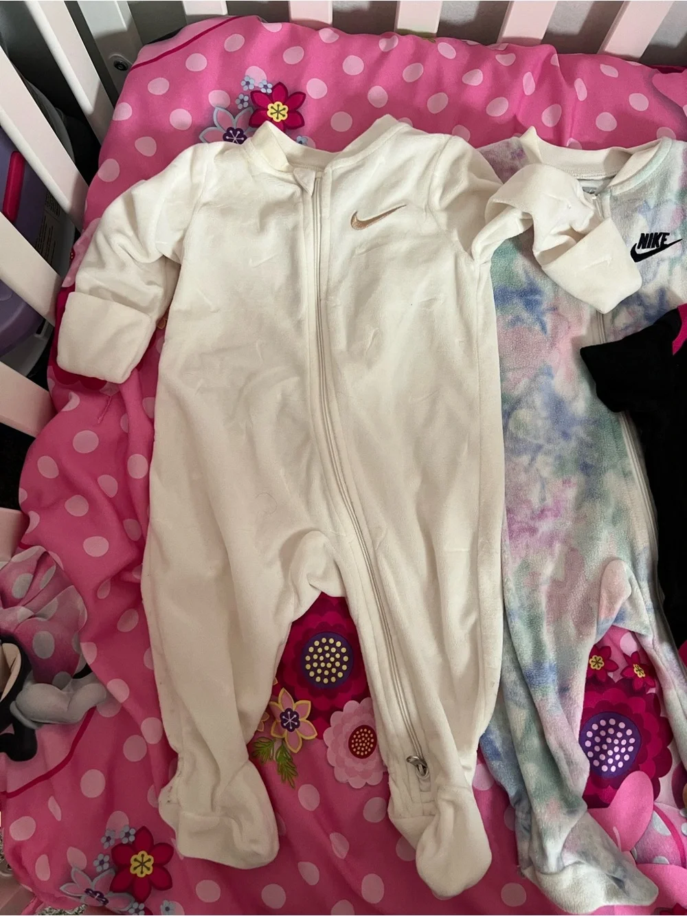 Nike Kids Mixed-Color Sleepwear Set with White, Pink, Black and Purple